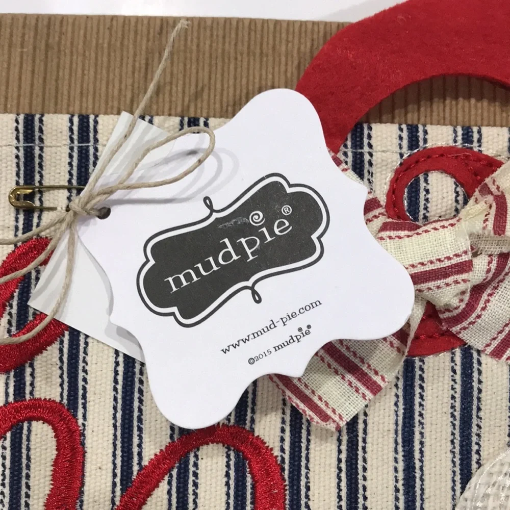 Mud Pie Holiday Pillow Wrap 15”x15”